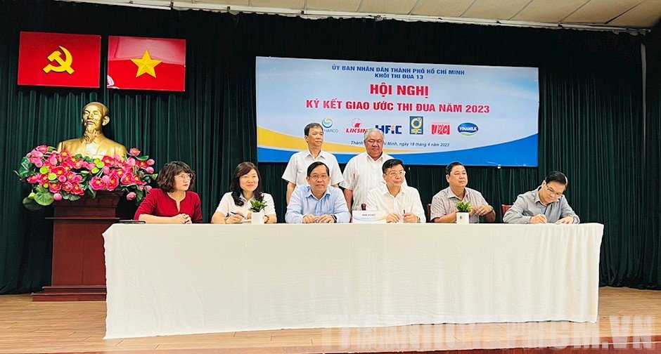 SAPHARCO ký kết giao ước thi đua khối năm 2023