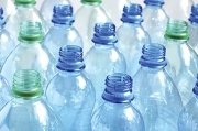 Giá PET khu vực Đông Nam Châu Á / Đông Bắc Châu Á đạt mức cách biệt cao nhất trong 5 tháng